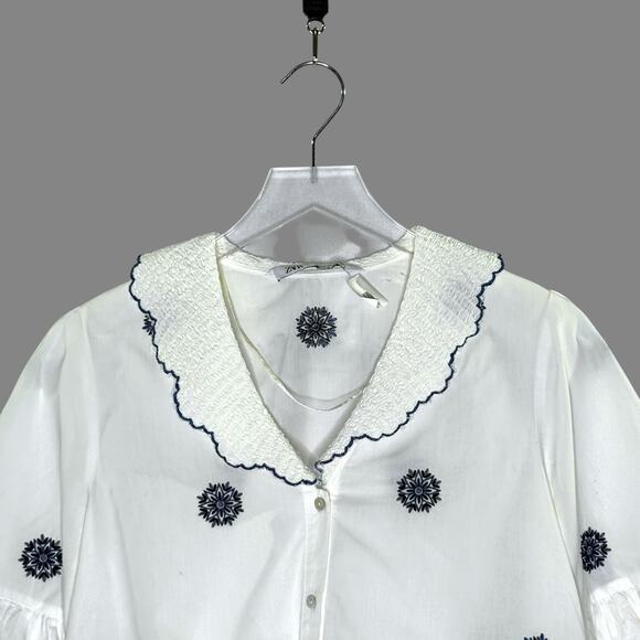 Zara Kara Top White with Blue Embroidery XS Button Front Boxy Peter Pan Collar - Picture 4 of 10